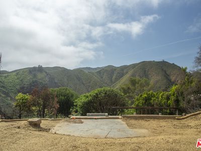 1515 Umeo Rd, Pacific Palisades, CA, 90272