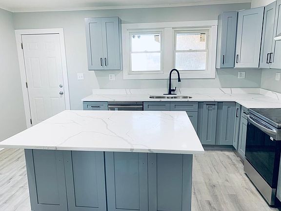 3rd image of 808 Market St #1