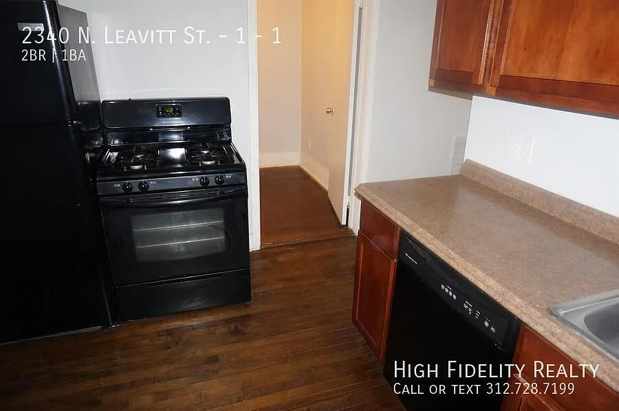 Building Photo - 2340 N Leavitt St #1