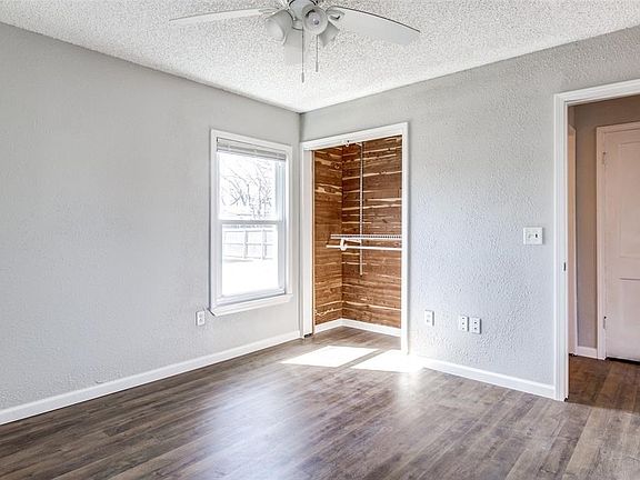 5th image of 1328 Meadowbrook Dr