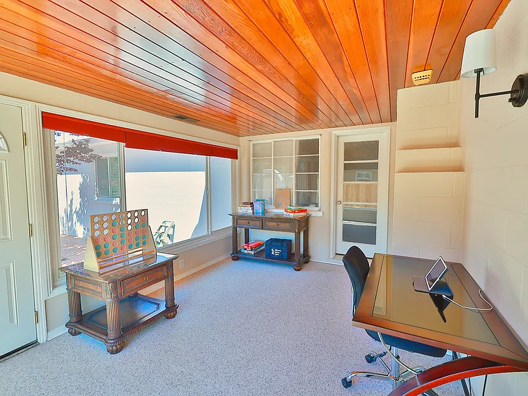 1020 Orange St — Photo 10