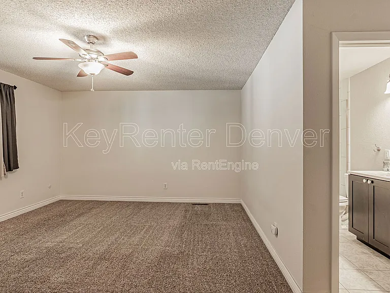 535 S Cody St — Photo 24