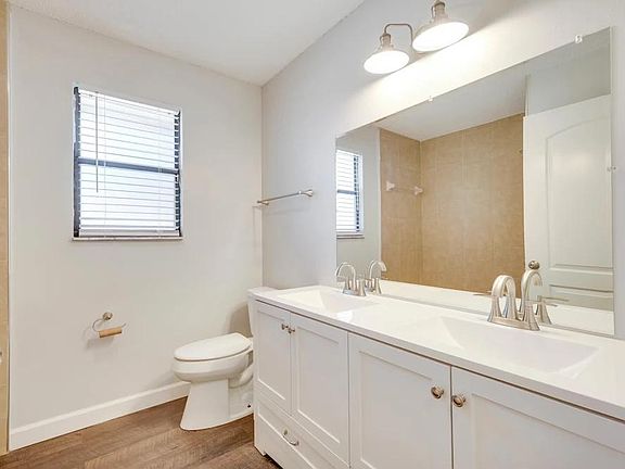 4th image of 6240 Cranberry Ln E #1