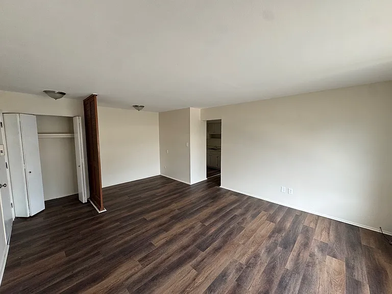 3410 Fairmont Rd — Photo 2