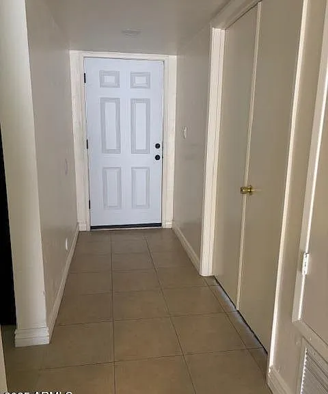 1632 S River Dr — Photo 3