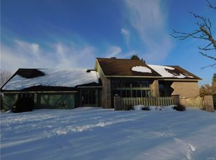 7569 Bluegrass Blvd, Fabius, NY 13063