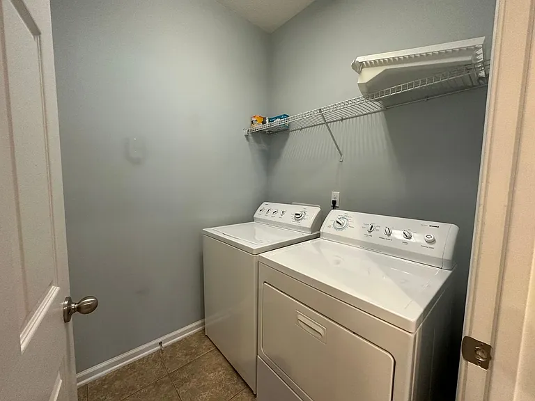12173 Hatherden Ct — Photo 14