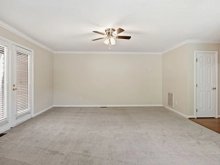 1601 Oakland Hills Way — Photo 4