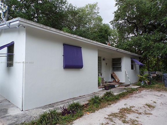 5th image of 4124 N 32nd Ct #1