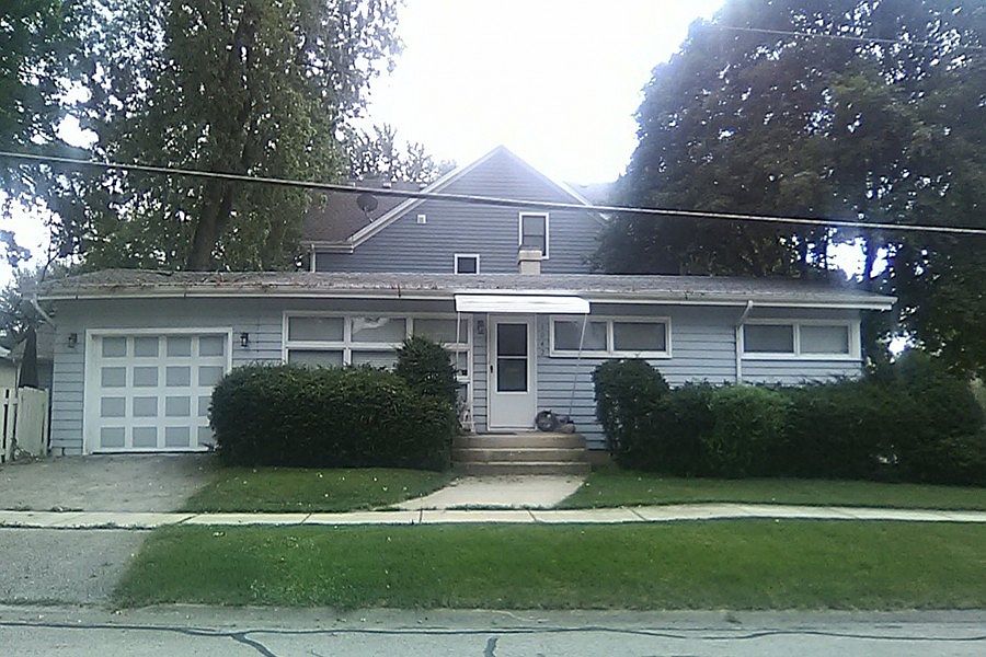 1st image of 1042 N Main St