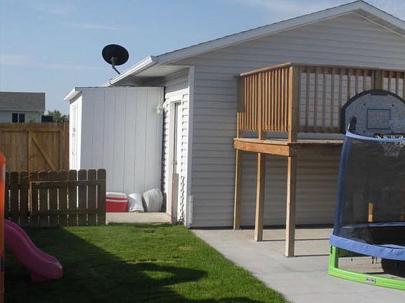 back & side yard w/ storage 