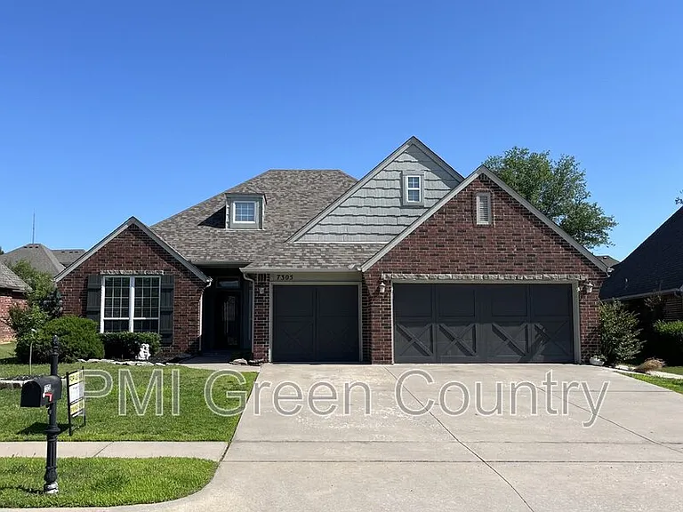 7305 E Indianola St — Photo 1