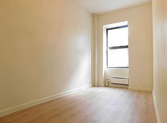 5th image of 143 E 35th St #5B