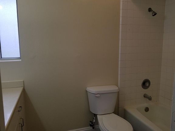 5th image of 300 W Cypress St