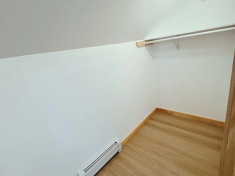 24 Grant St #8 — Photo 17