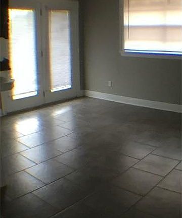 5th image of 4729 Glendale St
