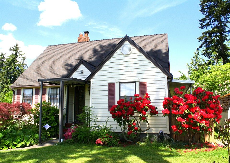1st image of 319 108th St S