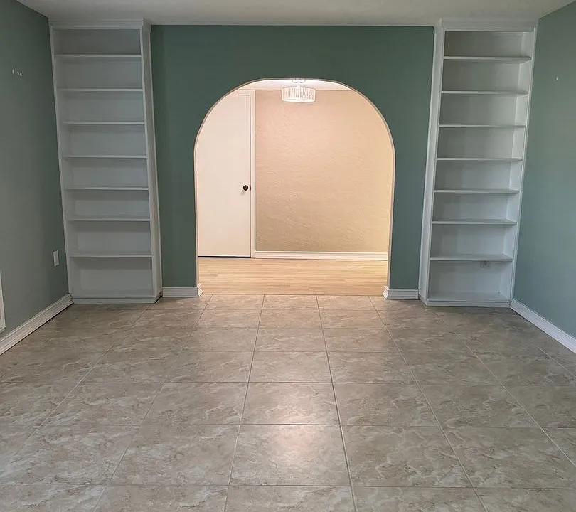 2876 Captiva Dr