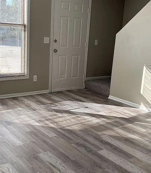 219 N Garrison Ave — Photo 4