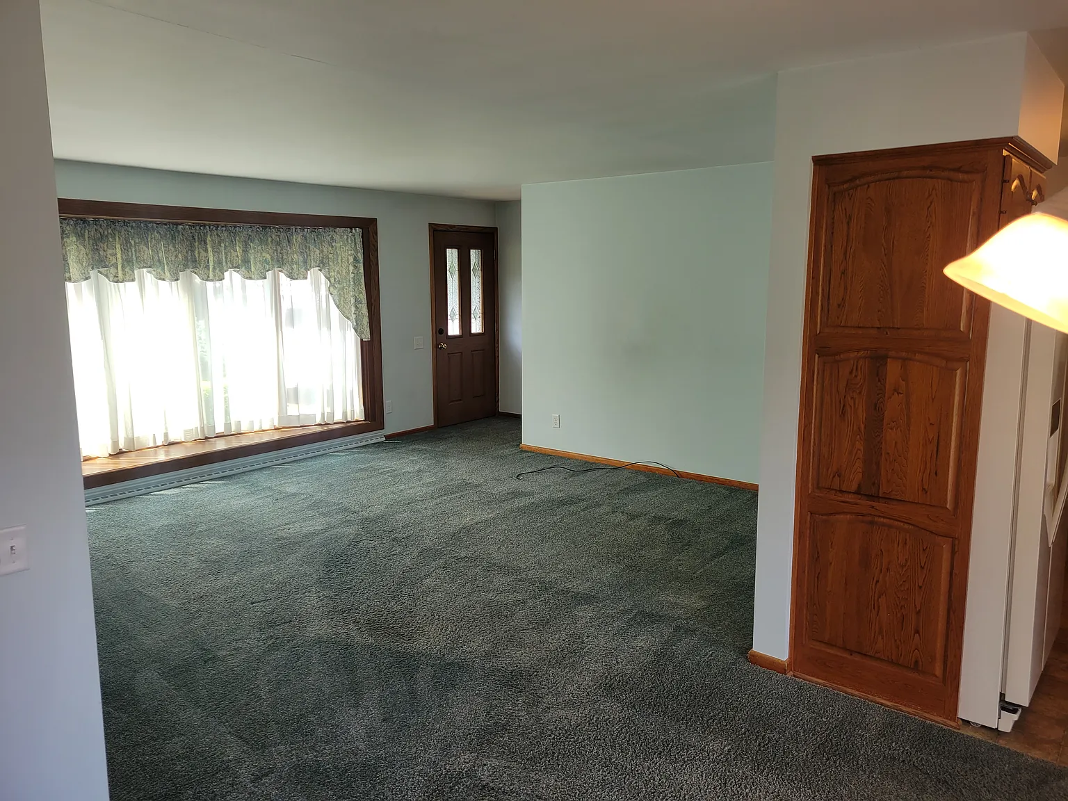 3 bed, 1152 sqft, $1,850 — Photo 2