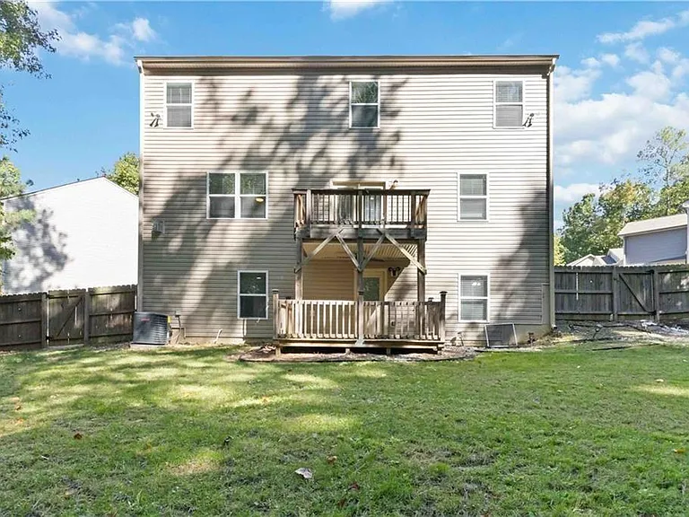 100 Heritage Club Cir — Photo 19