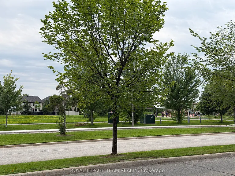 419 Chapman Mills Dr #A — Photo 4