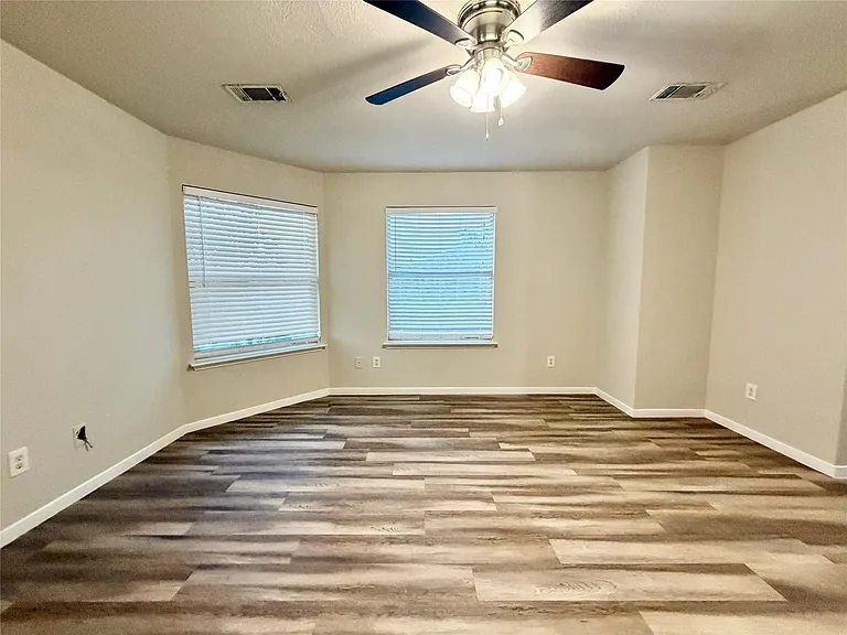 6827 Autumn Thistle Dr — Photo 13