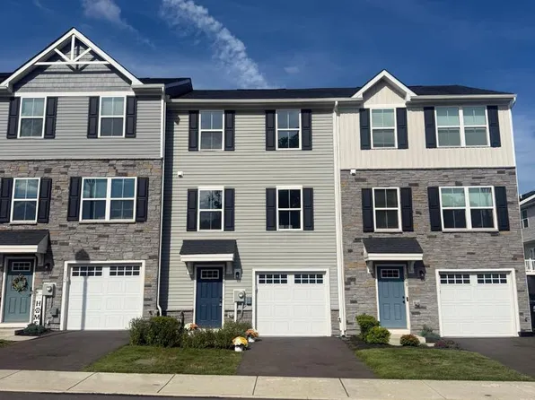 110 Van Fleet Cir, Pottstown, PA 19464