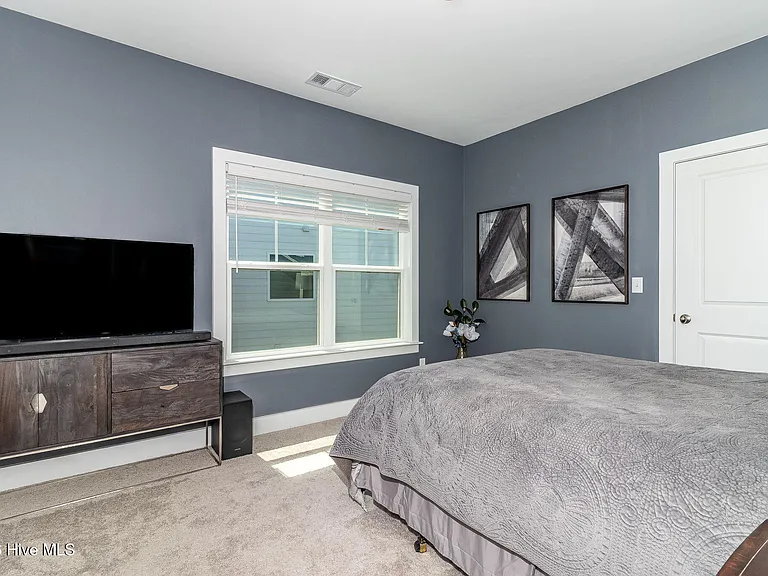2630 Laurens St — Photo 38