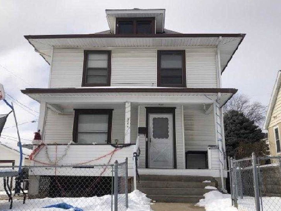 1st image of 924 S 25th Ave
