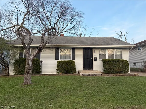 4027 Crest Dr, Cleveland, OH 44109