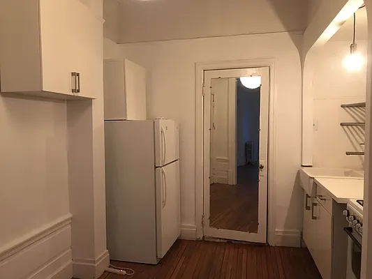 Rented by Limestone Realty Bklyn, LLC | media 7
