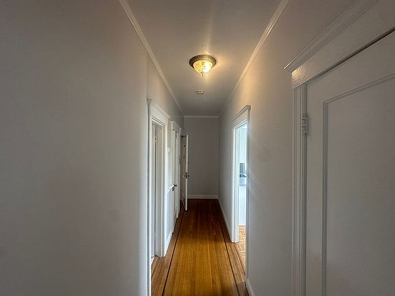 4th image of 2325 Washington St APT 305