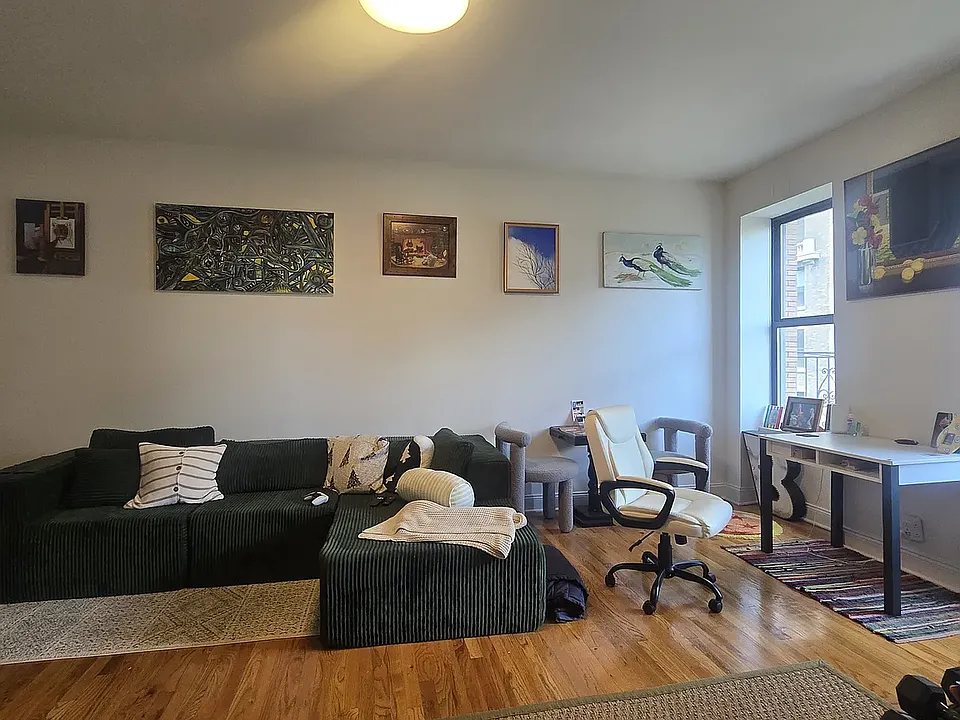 248 W 105th St #6A