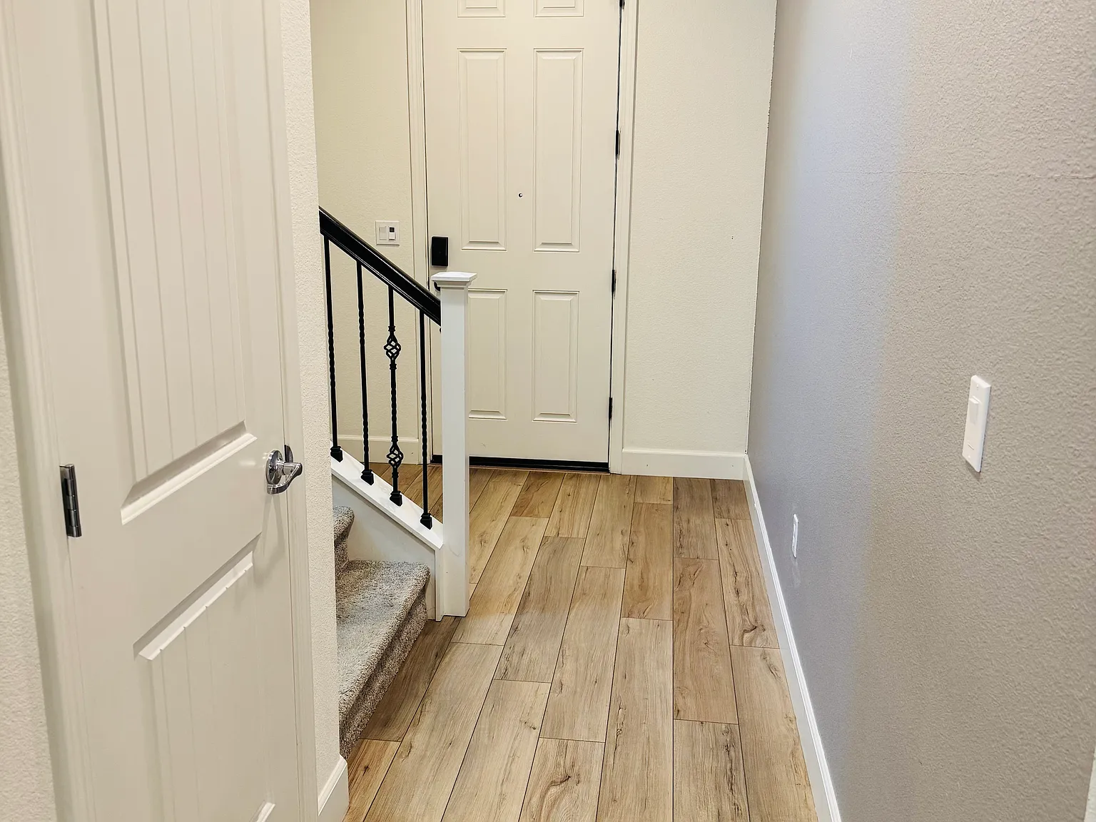 4 bed, 2.5 bath, 1945 sqft, $3,150 — Photo 3