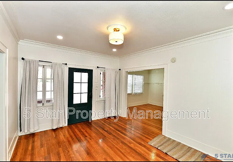 2906 Wheeling Ave — Photo 8
