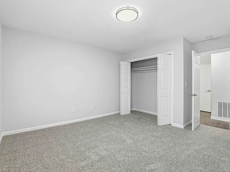 Faris Residences Newnan — Photo 27