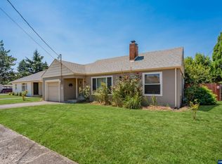 380 S 7th St, Lebanon, OR 97355