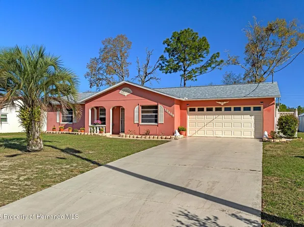 10469 Ireland St, Spring Hill, FL 34608