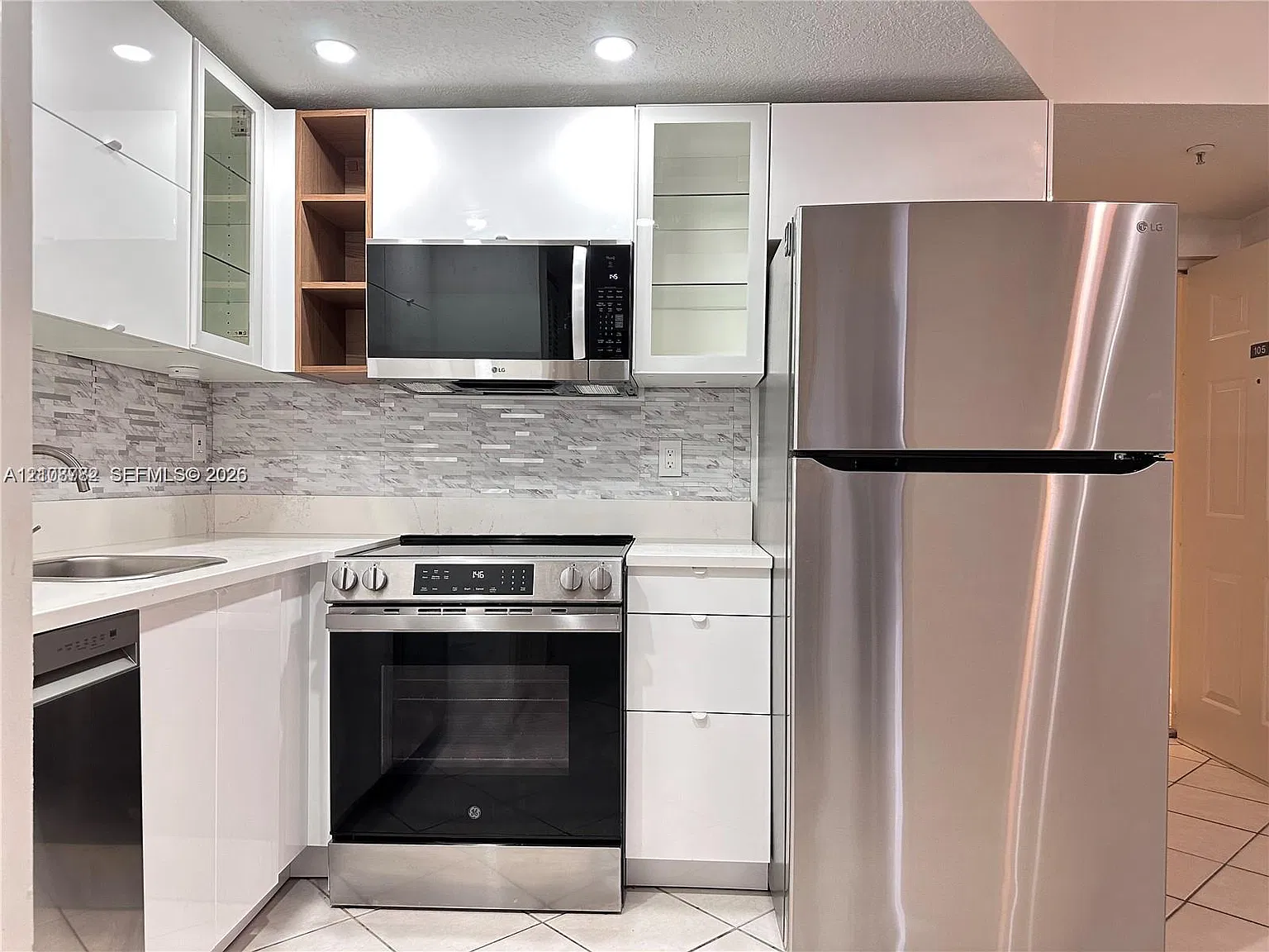 Grove Palms Ii Condo — Photo 2