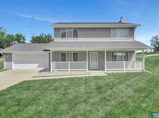 20216 N Shore Dr, Eagle, NE 68347