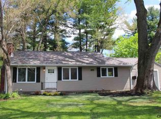 11 Pine St, Delmar, NY 12054