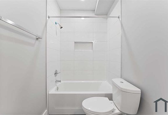 5th image of 1627 Benning Rd NE #103