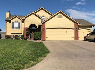 533 N Woodstone Pl, Andover, KS 67002