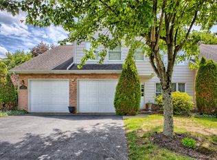 50 Lakeridge Dr, Greensburg, PA 15601