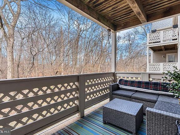 5th image of 7678 Willow Point Dr #7678