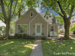 2122 Monroe Ave NW, Grand Rapids, MI 49505
