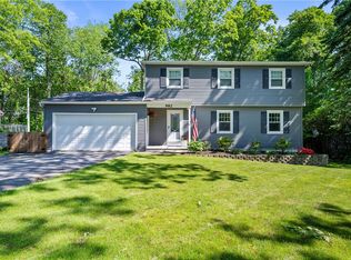982 Whitlock Rd, Rochester, NY 14609