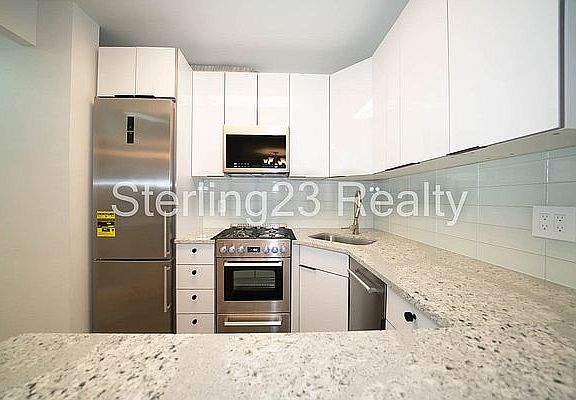4th image of 32-77 34th St #1R