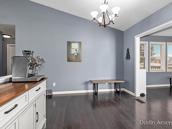 4th image of 6258 Plainview Dr
